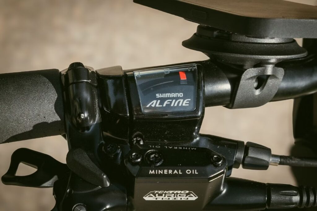 Versnellingssysteem op driewielfiets met Shimano Alfine naaf voor soepel schakelen